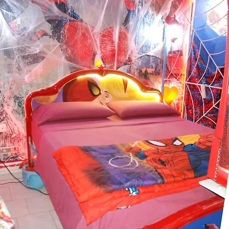Spider-man House 2 * كاتانيا